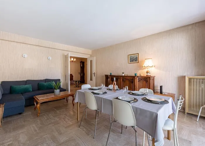 Le Valencia By Interhome Apartman Cannes