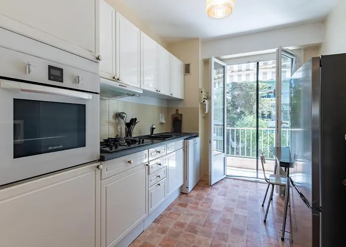Le Valencia By Interhome Apartman Cannes